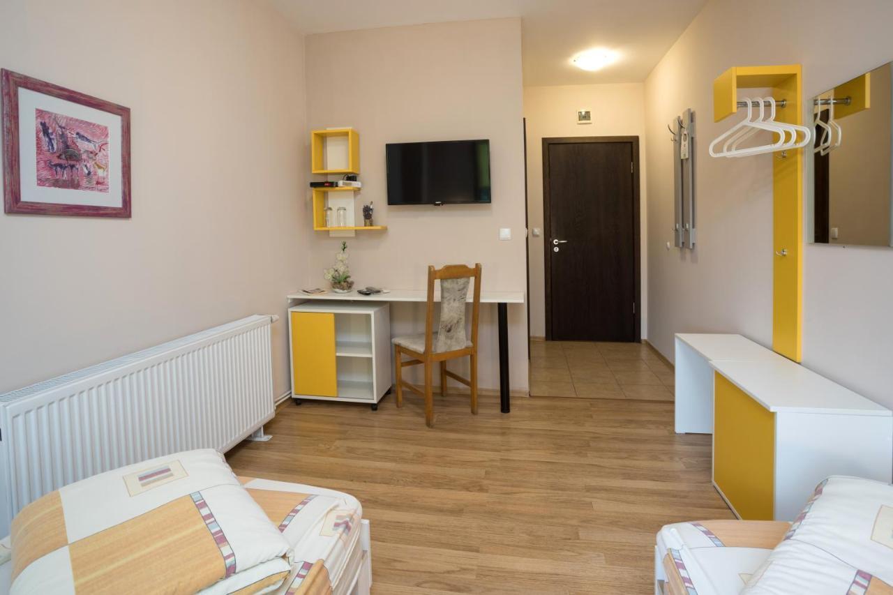 Hanovete Hotel Pliska Zewnętrze zdjęcie
