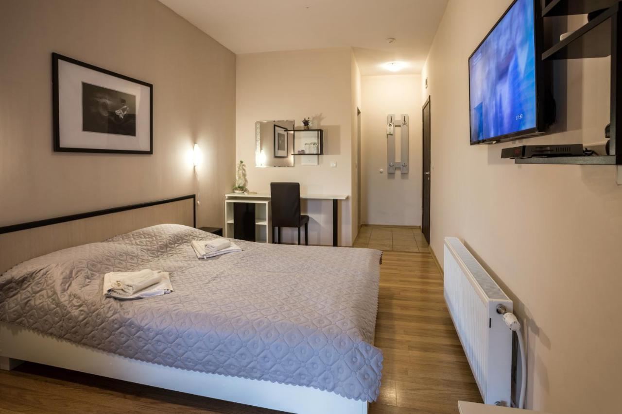 Hanovete Hotel Pliska Zewnętrze zdjęcie